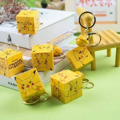 Mini Pikachu Zauberwürfel Look Schlüsselanhänger – Bild 4