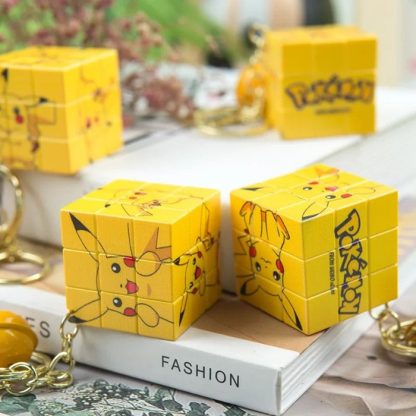 Mini Pikachu Zauberwürfel Look Schlüsselanhänger – Bild 6
