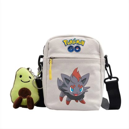 Messenger Tasche mit Pokemon Motiven und Avocado Plüsch Anhänger – Bild 21