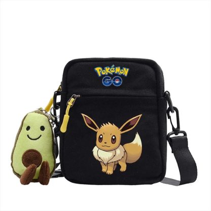 Messenger Tasche mit Pokemon Motiven und Avocado Plüsch Anhänger – Bild 33