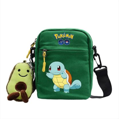 Messenger Tasche mit Pokemon Motiven und Avocado Plüsch Anhänger – Bild 43