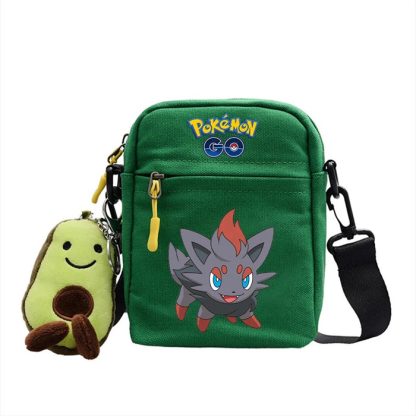 Messenger Tasche mit Pokemon Motiven und Avocado Plüsch Anhänger – Bild 45