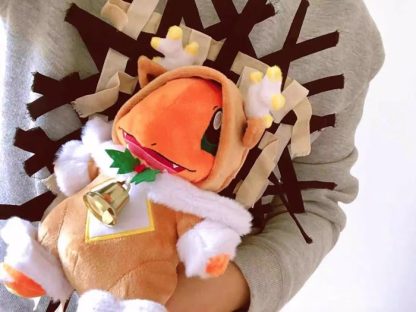 Pikachu Kuscheltier in weihnachtlichen Motiven – Bild 4