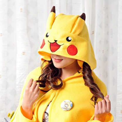 Pokemon Pikachu Cosplay Umhang mit integrierter Mütze – Bild 2